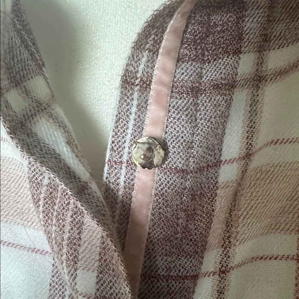 Kühl women’s button down shirt - Picture 7 of 8